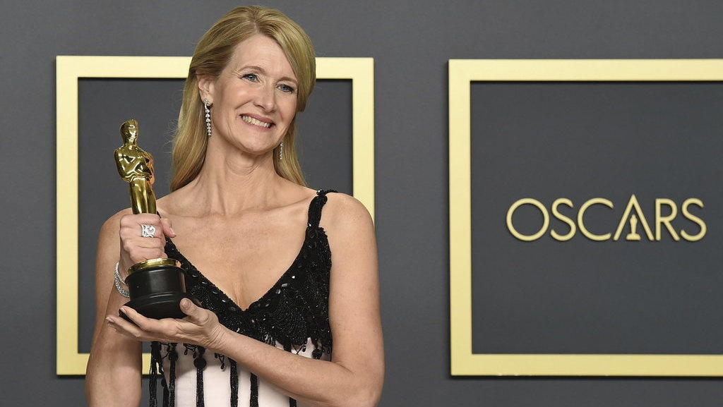 Oscar 2020: Laura Dern Berhasil Menang Artis Pendukung Terbaik Oscar 2020: Laura Dern Berhasil Menang Artis Pendukung Terbaik