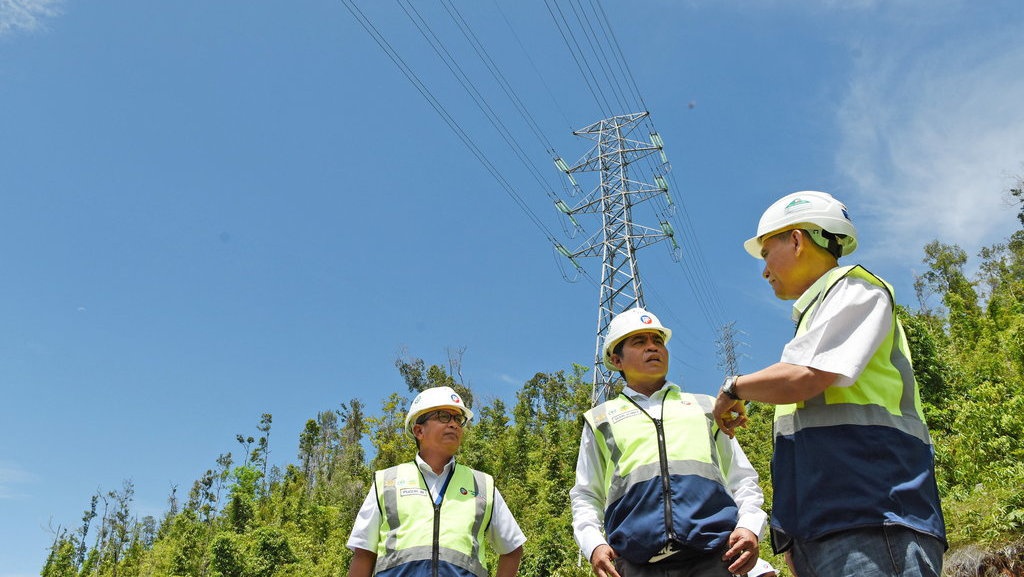 Dirut PLN Ungkap Tantangan Berat Bangun Transmisi Rp434 T Dirut PLN Ungkap Tantangan Berat Bangun Transmisi Rp434 T