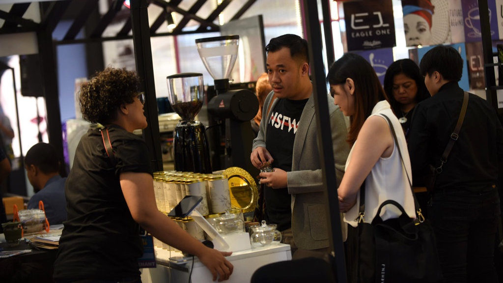 Kedai Kopi: Dipopulerkan Espresso, Terancam Rontok Karena Corona