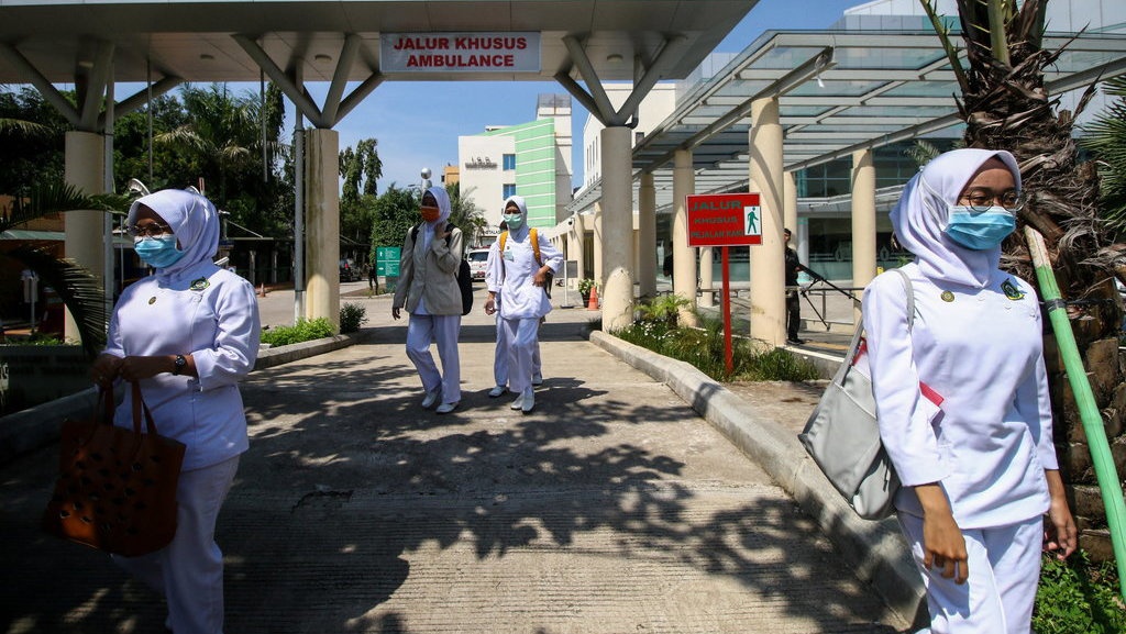 2 Warga Depok Positif Corona, Ridwan Kamil Siapkan 10.000 Masker 2 Warga Depok Positif Corona, Ridwan Kamil Siapkan 10.000 Masker