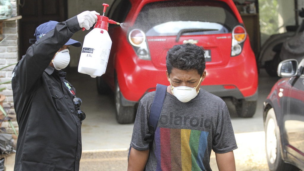 Kemenkes Pantau 48 Orang Terkait Warga Positif Corona di Depok Kemenkes Pantau 48 Orang Terkait Warga Positif Corona di Depok