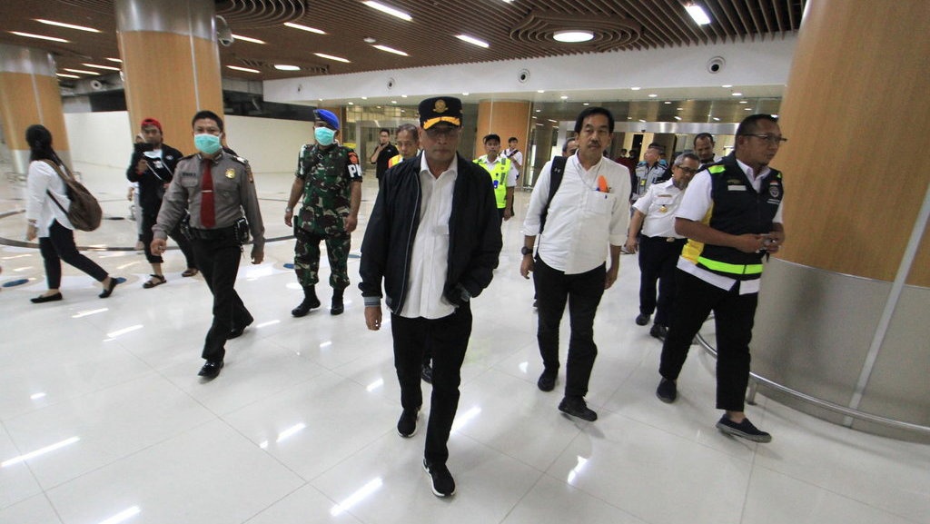 Menhub Positif Corona, Menteri Lainnya Ikut Periksa Tes Kesehatan Menhub Positif Corona, Menteri Lainnya Ikut Periksa Tes Kesehatan