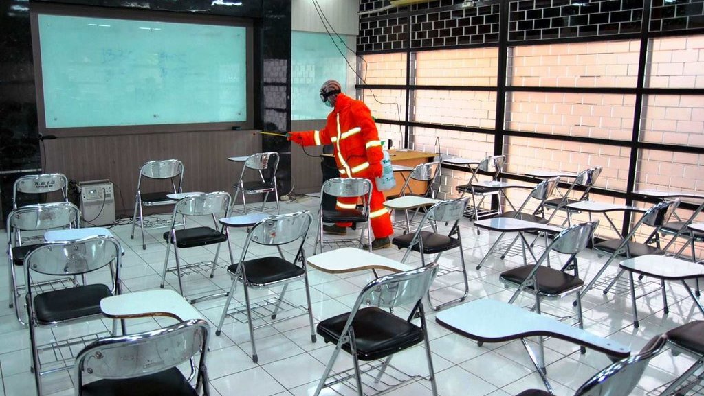 Jokowi: Mahasiswa Punya Talenta, Bisa Berprofesi Beda dari Jurusan Jokowi: Mahasiswa Punya Talenta, Bisa Berprofesi Beda dari Jurusan