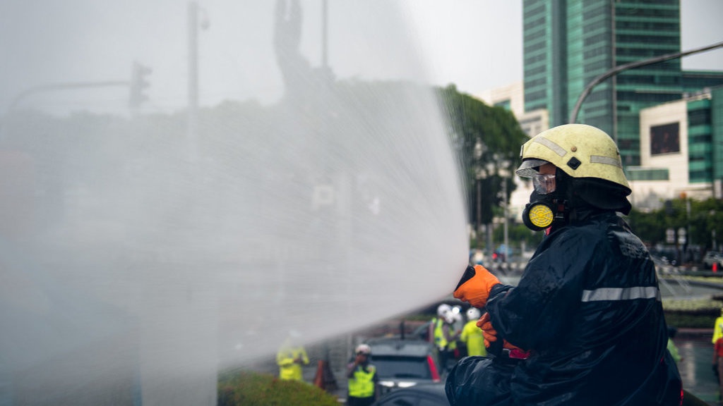 Pemprov DKI Semprotkan Cairan Disinfektan