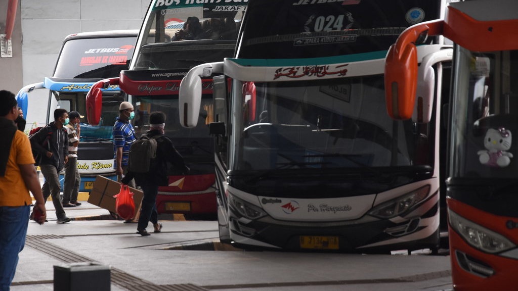Cegah Corona, Operasional Bus AKAP dari dan ke Jakarta Dihentikan Cegah Corona, Operasional Bus AKAP dari dan ke Jakarta Dihentikan