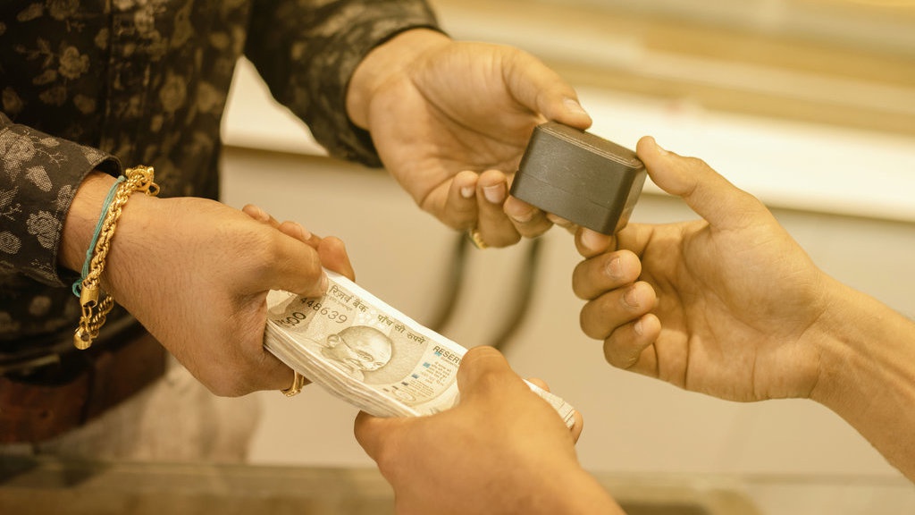 Duduk Perkara 'Legalisasi' Gratifikasi dalam UU Cipta Kerja