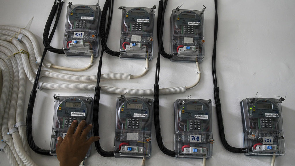 Listrik & BBM Subsidi akan Naik di Tengah Impitan Ekonomi Warga Listrik & BBM Subsidi akan Naik di Tengah Impitan Ekonomi Warga