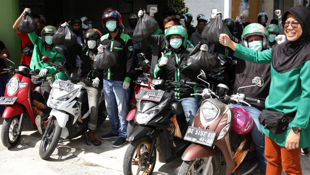 PSBB DKI: Naik Motor Dilarang Berboncengan, termasuk Ojek Online
