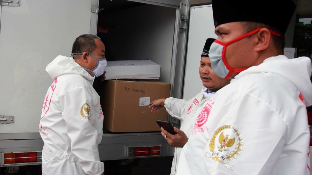 Asosiasi Jamu Protes Satgas COVID-19 DPR RI Impor Jamu dari Cina Asosiasi Jamu Protes Satgas COVID-19 DPR RI Impor Jamu dari Cina