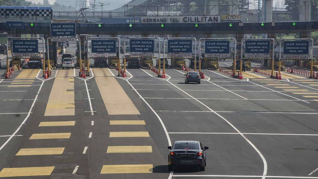 Tips Aman Berkendara di Jalan Tol dan Call Center Darurat