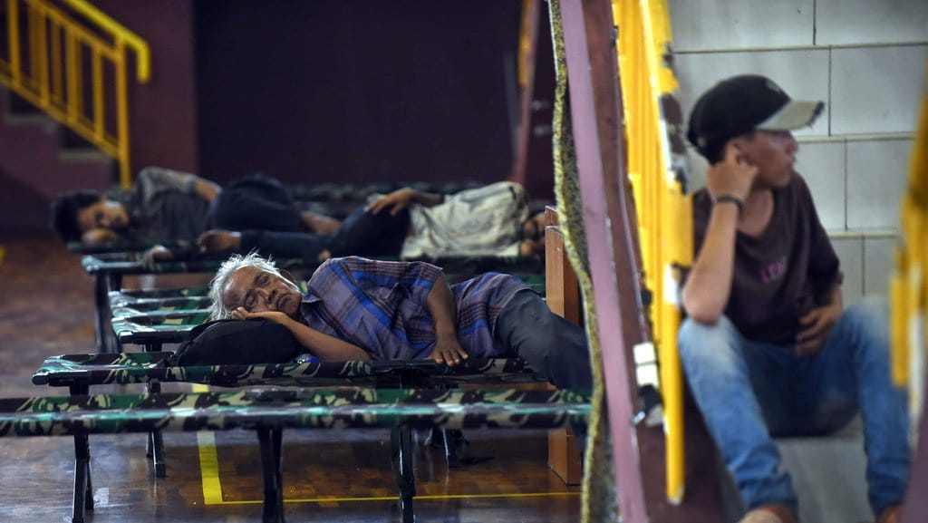 Tunawisma Ditampung di GOR Ciracas untuk Cegah Penyebaran Covid-19