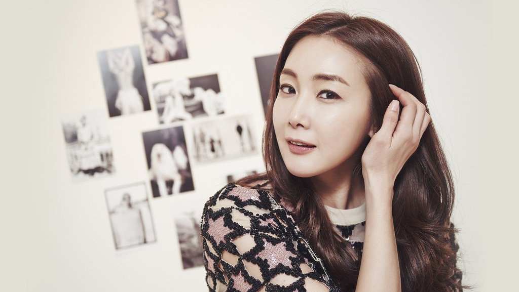 Daftar Drakor yang Dibintangi Choi Ji Woo, Ada Crash Landing On You Daftar Drakor yang Dibintangi Choi Ji Woo, Ada Crash Landing On You