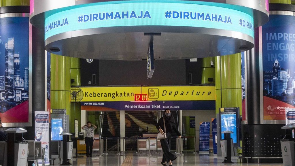 Sejarah Stasiun Gambir: Lahir Zaman Batavia, Pensiun di Era Jokowi?