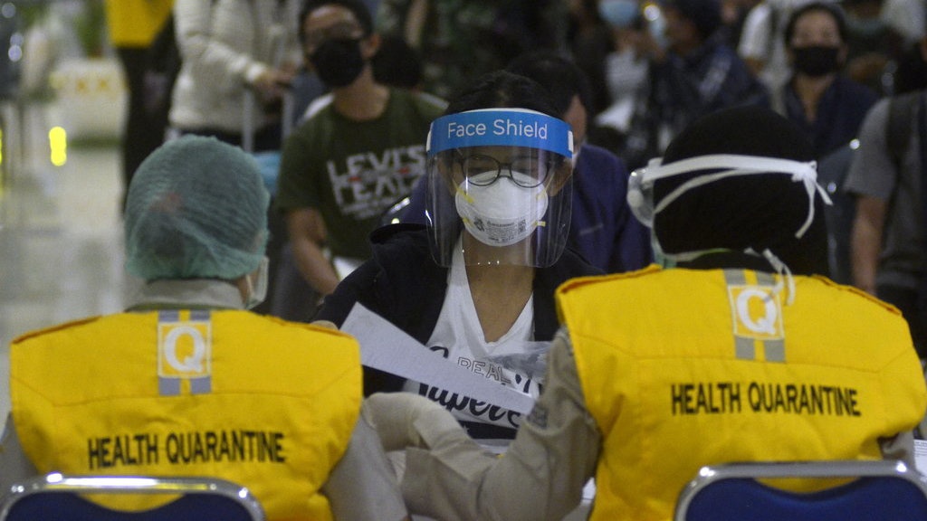 Pasar Menjadi Tempat Terbanyak Penularan COVID-19 di Jawa Timur Pasar Menjadi Tempat Terbanyak Penularan COVID-19 di Jawa Timur