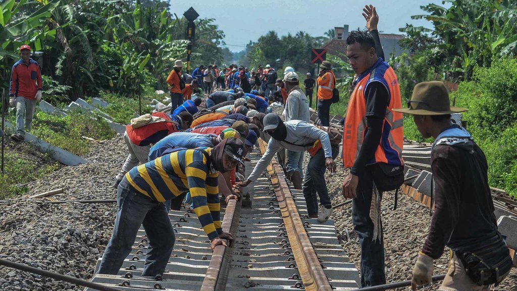 KAI: Ada 243 Titik Jalur Rawan Banjir dan Longsor di Jawa, Sumatera KAI: Ada 243 Titik Jalur Rawan Banjir dan Longsor di Jawa, Sumatera
