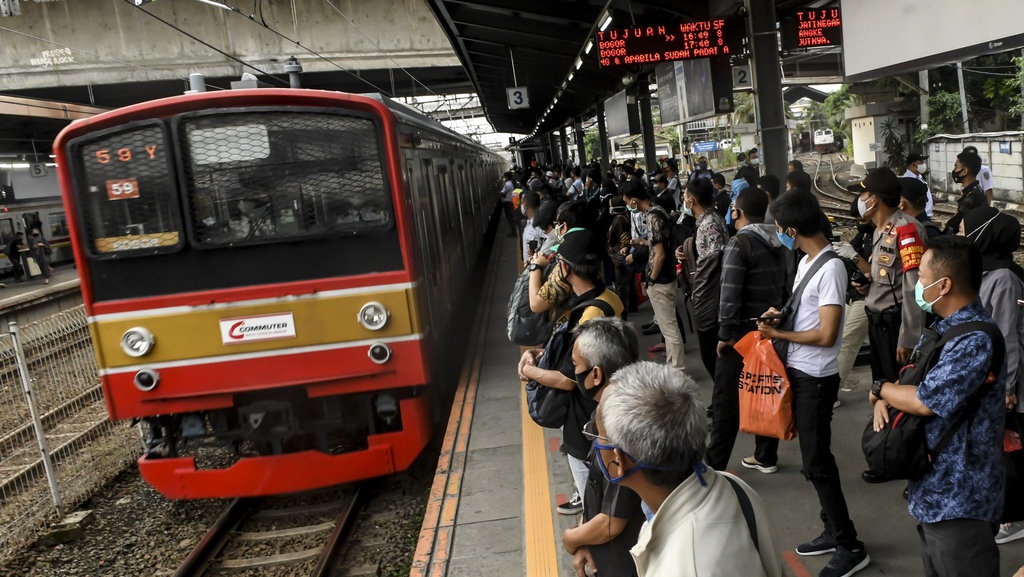 Impor KRL Bekas Ditolak, Bagaimana Dampaknya ke Layanan KCI? Impor KRL Bekas Ditolak, Bagaimana Dampaknya ke Layanan KCI?
