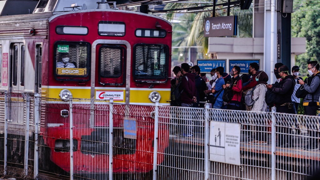 Impor KRL Baru Bikin Tarif Bakal Naik? Ini Kata Erick