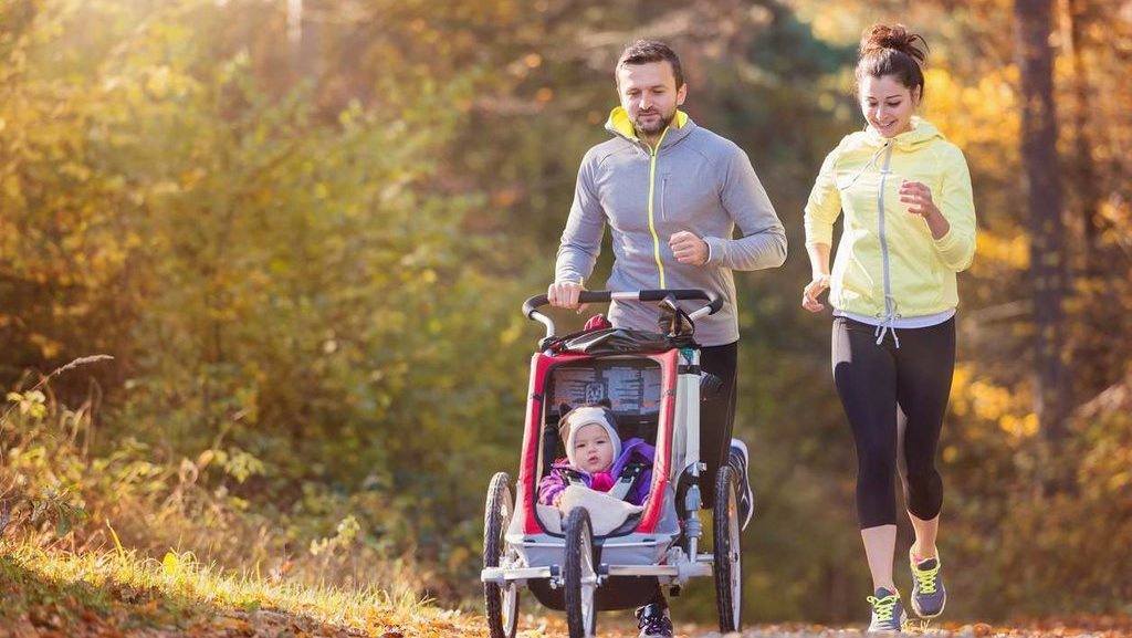 10 Tips Tetap Bugar dan Sehat Bersama Keluarga: Coba Aktivitas Baru 10 Tips Tetap Bugar dan Sehat Bersama Keluarga: Coba Aktivitas Baru