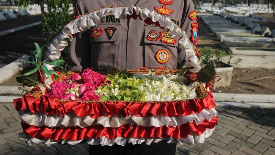 Sejarah Hari Bhayangkara 1 Juli dan HUT Polri ke-74 Tahun 2020 Sejarah Hari Bhayangkara 1 Juli dan HUT Polri ke-74 Tahun 2020