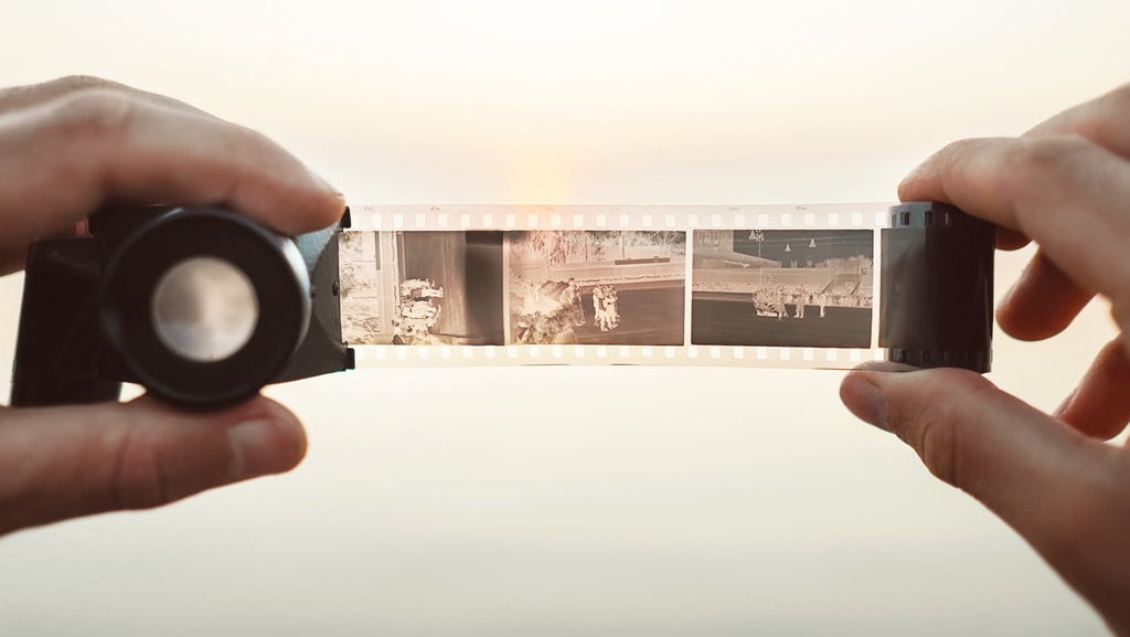 Tak Hanya Aparat, Fotografi pun Punya Riwayat Rasisme