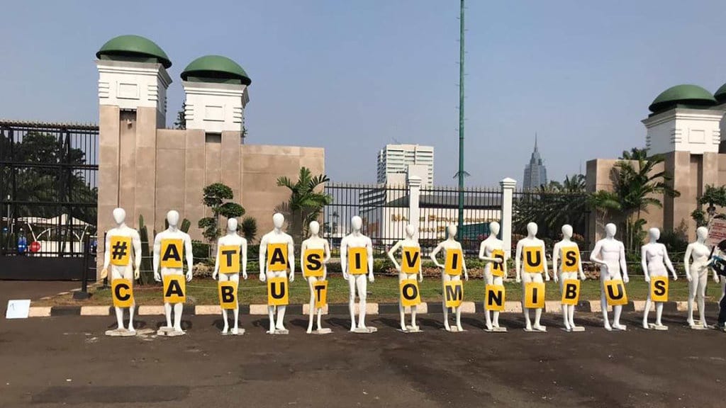 Greenpeace: UU Minerba Cederai Desentralisasi Daerah Era Reformasi Greenpeace: UU Minerba Cederai Desentralisasi Daerah Era Reformasi