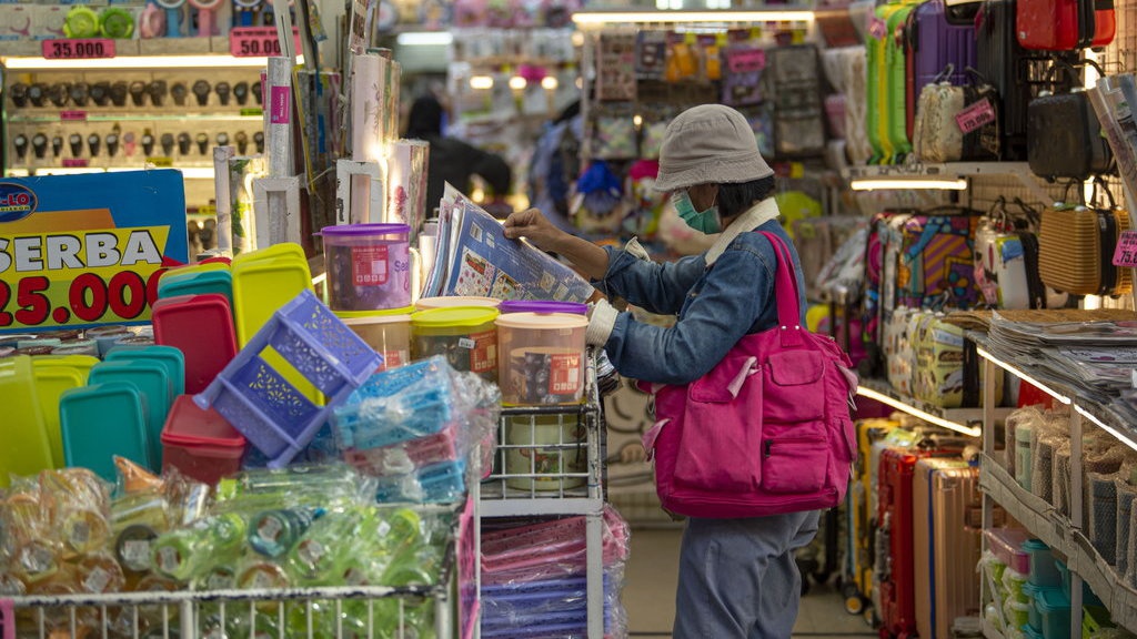 Contoh Tindakan Ekonomi Rasional dan Irasional Contoh Tindakan Ekonomi Rasional dan Irasional