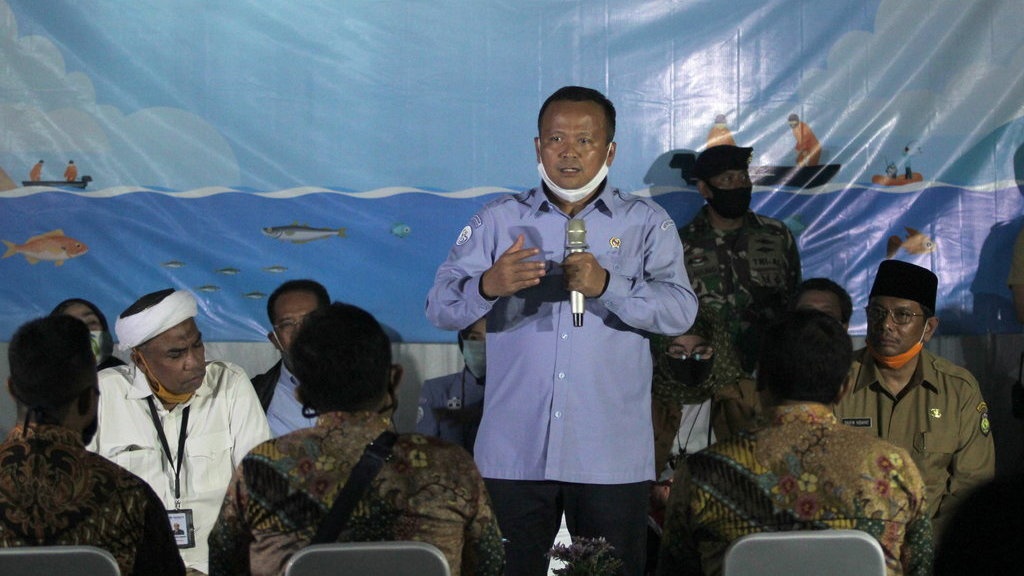 Apa Untungnya Istana Menutupi Menteri Edhy Positif Corona? Apa Untungnya Istana Menutupi Menteri Edhy Positif Corona?