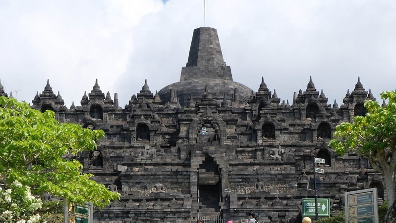 Cegah COVID-19, Candi Borobudur Ditutup bagi Wisatawan per 8-17 Mei Cegah COVID-19, Candi Borobudur Ditutup bagi Wisatawan per 8-17 Mei