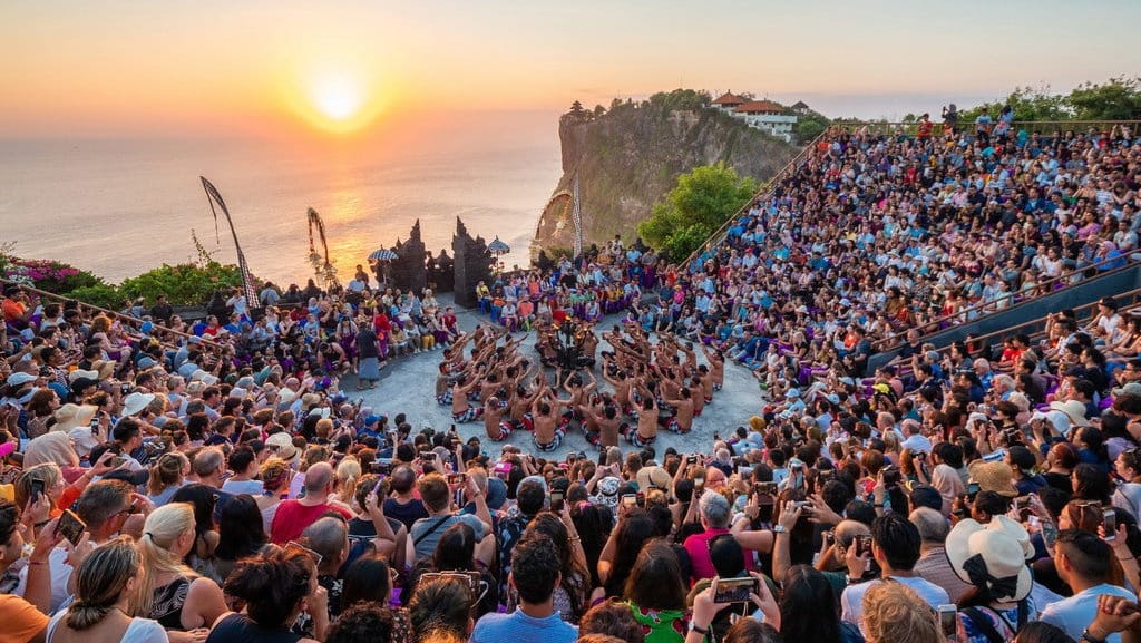 Sandiaga Bangga Bali Destinasi Favorit 2023 Salip London & Paris