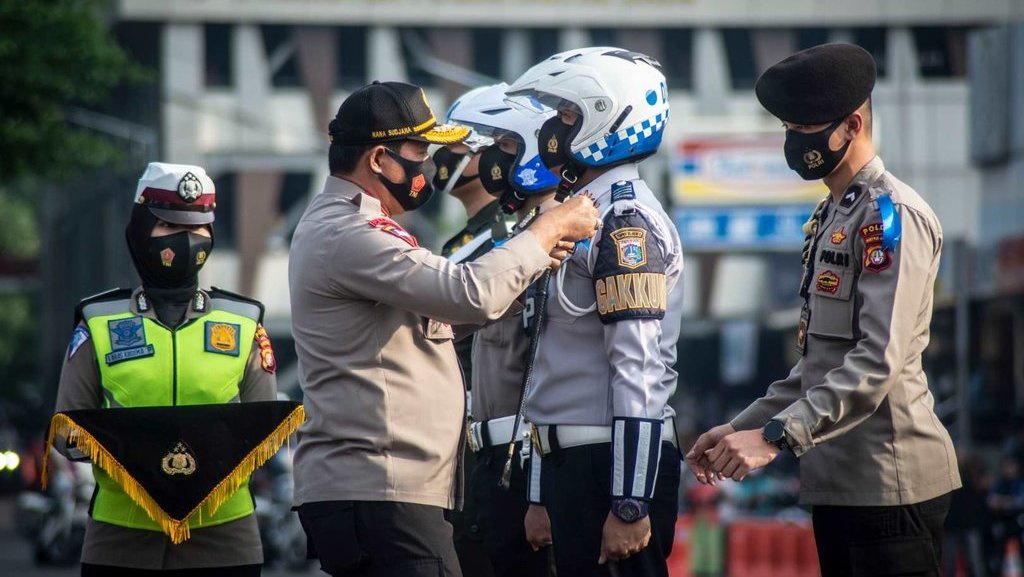 Demo BEM SI, Kapolda Larang Anggotanya Bawa Senpi & Peluru Tajam Demo BEM SI, Kapolda Larang Anggotanya Bawa Senpi & Peluru Tajam