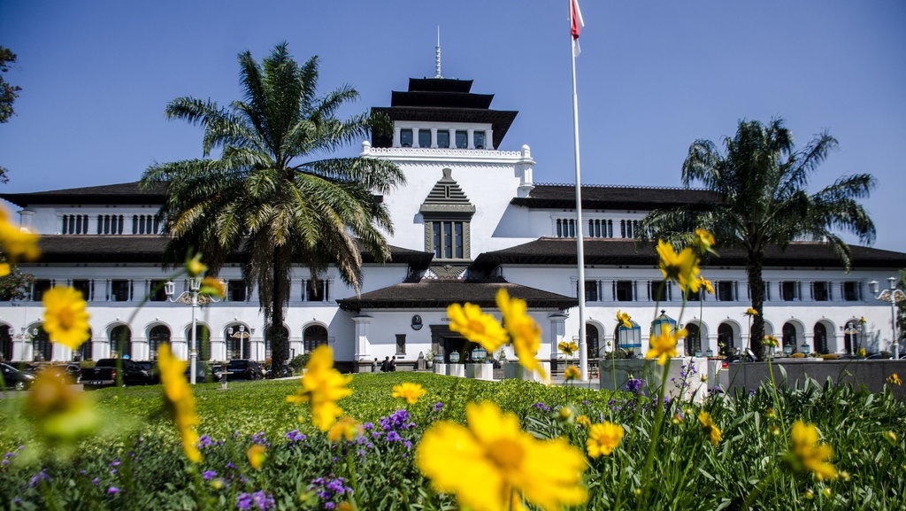 Peta Koalisi Cair, Bursa Pilgub Jabar Munculkan Sejumlah Nama