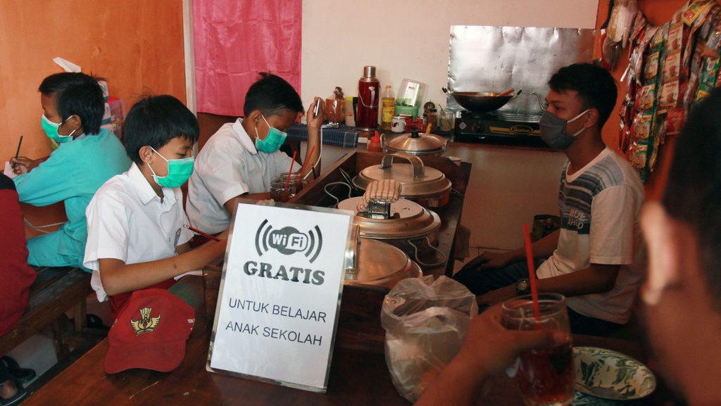 Cerita Anak-anak Panti Asuhan Jalani Belajar Online saat Pandemi