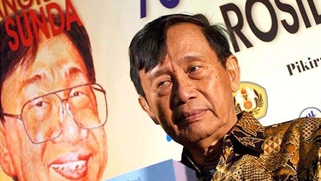 Tawa dan Makian Ajip Rosidi Tak akan Kedengaran Lagi Tawa dan Makian Ajip Rosidi Tak akan Kedengaran Lagi