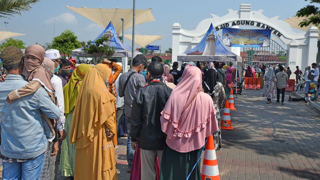 Disiplin Terapkan 3M Agar Tak Terpapar COVID-19 Saat Liburan