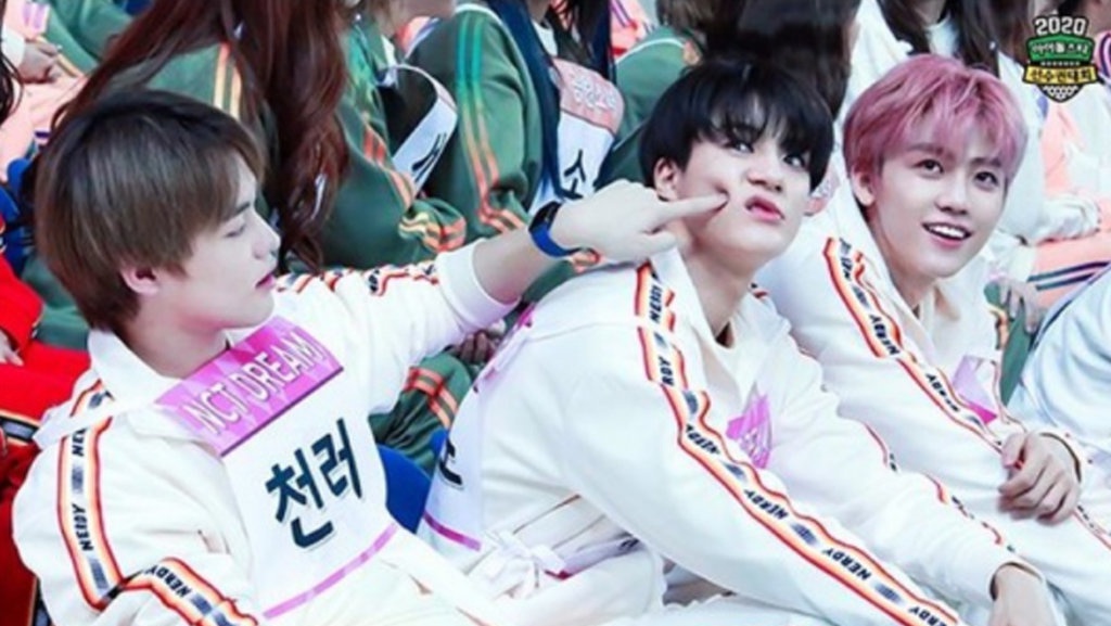 Daftar Variety Show yang Tayang Saat Imlek 2021: PLAYGROUND & ISAC