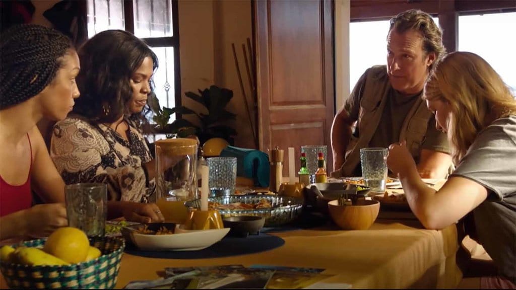 Sinopsis 47 Meters Down Bioskop Trans TV: Bertahan di Dasar Laut