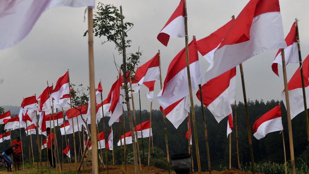 Kapan Mulai Pasang Bendera Merah Putih HUT RI ke 77 dan Aturannya Kapan Mulai Pasang Bendera Merah Putih HUT RI ke 77 dan Aturannya
