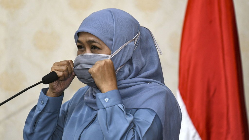 Ultah Gubernur Khofifah: Dugaan Pelanggaran Prokes & Gratifikasi