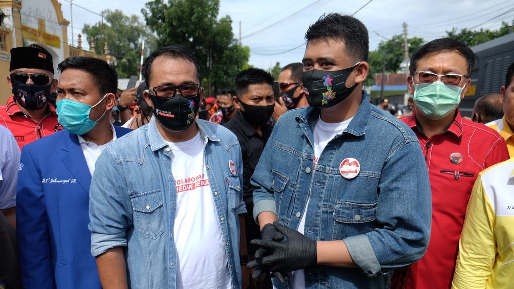 Saat Menantu Jokowi & Puluhan Kandidat Langgar Protokol COVID-19