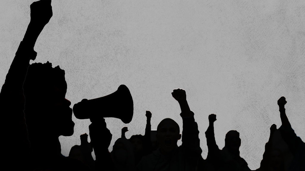 Polisi Banting Mahasiswa Saat Bubarkan Demo Kantor Bupati Tangerang Polisi Banting Mahasiswa Saat Bubarkan Demo Kantor Bupati Tangerang