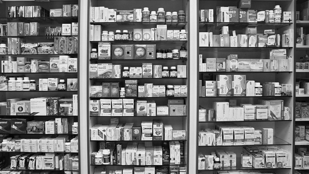 Rukmini Zainal Abidin dalam Perang Kemerdekaan dan Industri Farmasi Rukmini Zainal Abidin dalam Perang Kemerdekaan dan Industri Farmasi