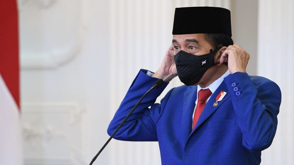Jokowi Sebut RI Perlu Vaksin COVID 170-180 Juta agar Kembali Normal Jokowi Sebut RI Perlu Vaksin COVID 170-180 Juta agar Kembali Normal