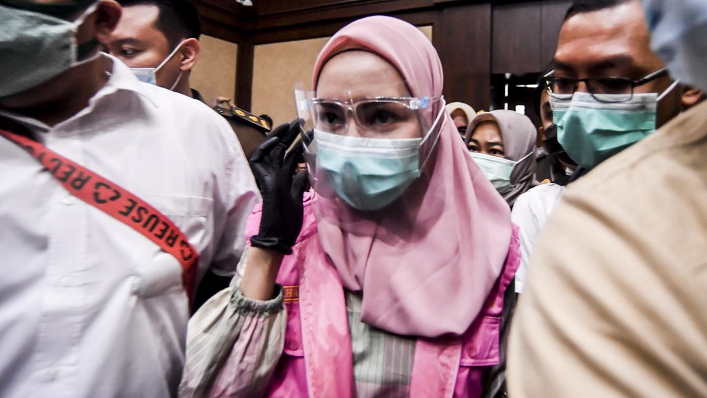 Lubang Menganga dalam Sidang Perdana Jaksa Pinangki