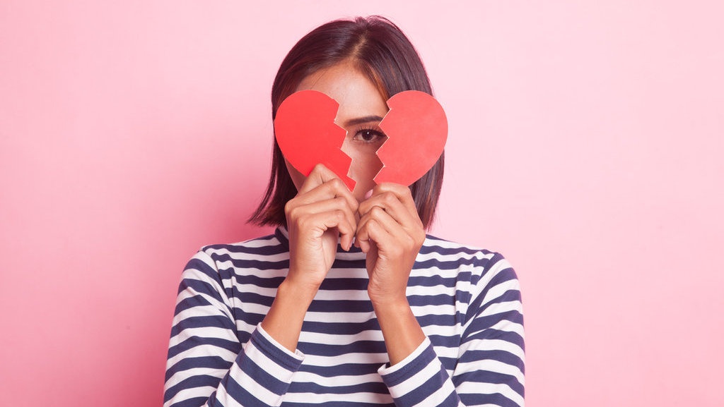 Dampak Negatif Pada Tubuh Saat Sakit Hati karena Putus Cinta Dampak Negatif Pada Tubuh Saat Sakit Hati karena Putus Cinta