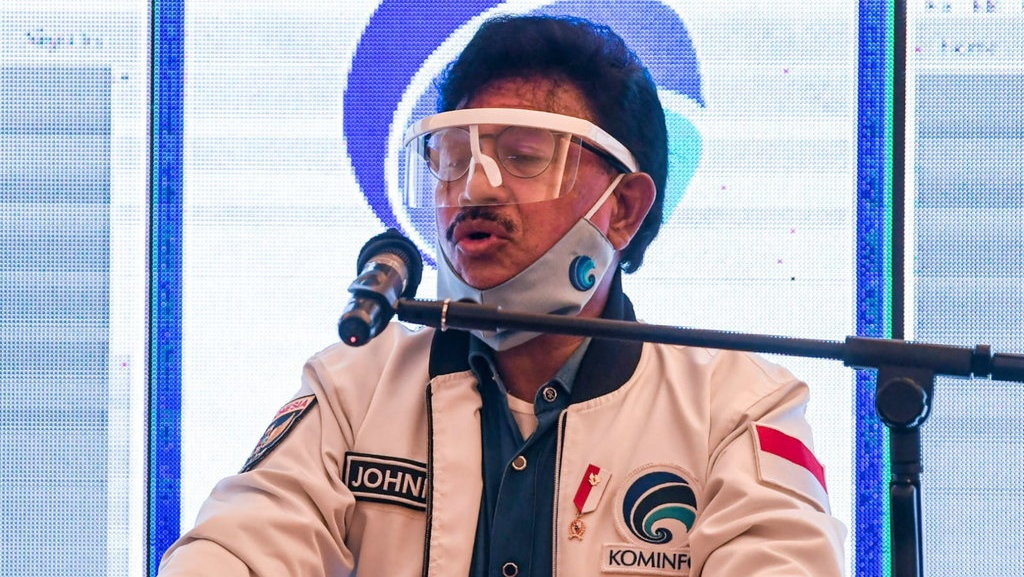 Menkominfo Imbau Masyarakat Tak Unggah Sertifikat Vaksin ke Medsos Menkominfo Imbau Masyarakat Tak Unggah Sertifikat Vaksin ke Medsos