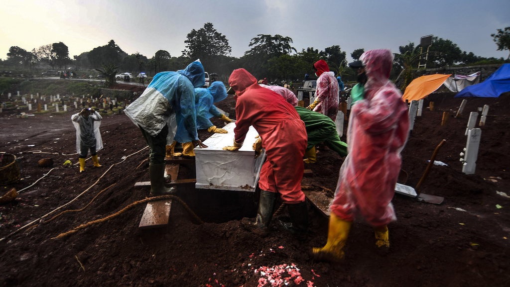 Di Jakarta, Lahan Makam Jenazah Korban COVID-19 Kian Sempit Di Jakarta, Lahan Makam Jenazah Korban COVID-19 Kian Sempit