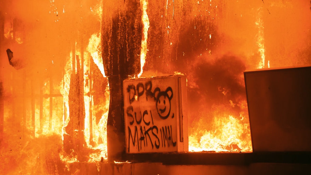 43 Pendemo UU Ciptaker Dijadikan Tersangka oleh Polda Metro Jaya