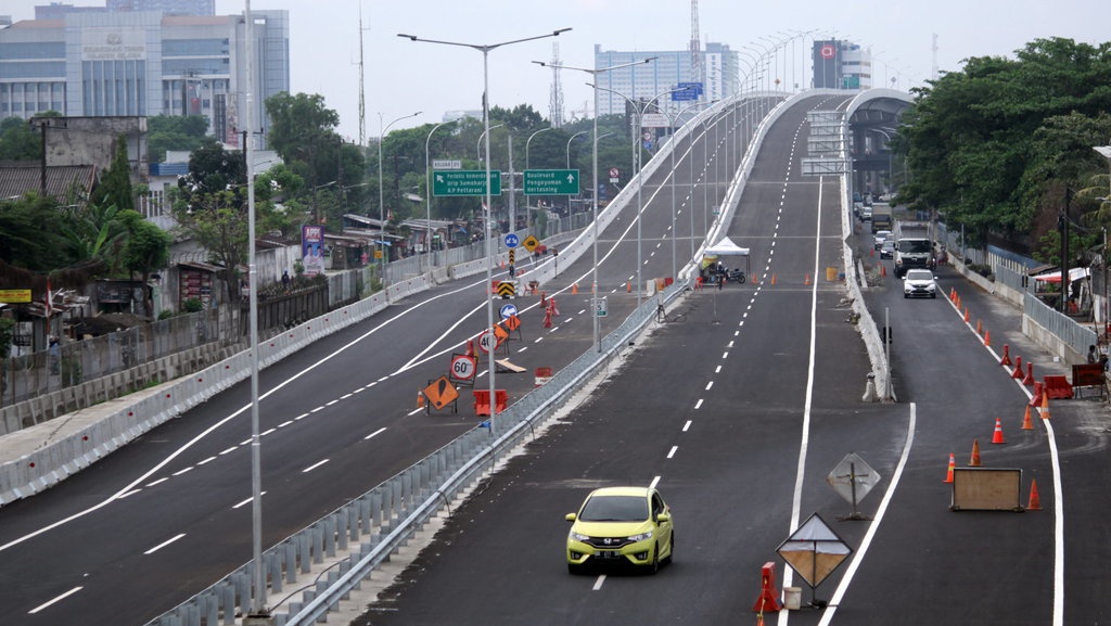 Tips Aman Berkendara di Jalan Tol Agar Terhindar dari Kecelakaan