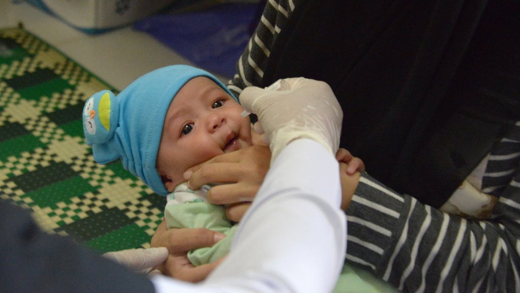 Ketahui 5 Cara Efektif Mengatasi Bayi Demam Setelah Imunisasi Ketahui 5 Cara Efektif Mengatasi Bayi Demam Setelah Imunisasi