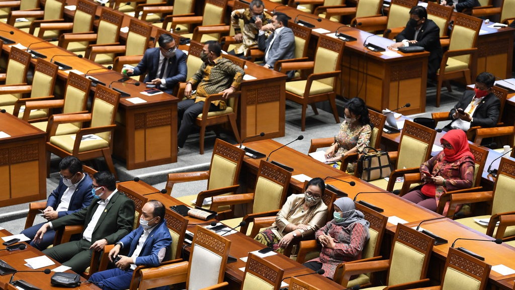 RUU Ketahanan Keluarga: Pasal Bermasalah, Mendiskreditkan RUU PKS